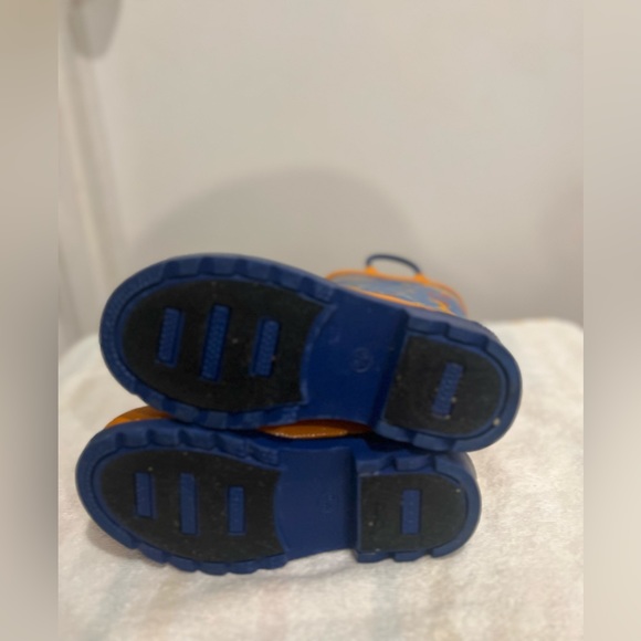 Kids Dinosaur Rain Boots- Boys 9, Girls 10 - Picture 6 of 6